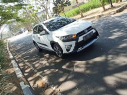 Dijual mobil bekas Toyota Yaris Heykers, Jawa Timur  4