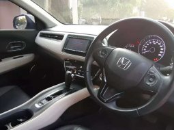 Mobil Honda HR-V 2015 1.8L Prestige dijual, Jawa Barat 1