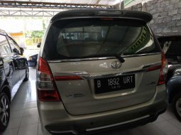 Dijual mobil Toyota Kijang Innova 2.0 G 2014 murah di DI Yogyakarta 6