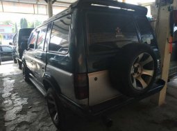 Jual mobil Isuzu Panther 2.2 Manual 1994 dengan harga murah di DIY Yogyakarta 3