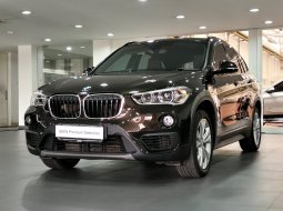 Jual cepat mobil BMW X1 sDrive18i 2018 di Jawa Timur 4