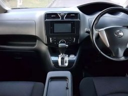 Jual mobil bekas murah Nissan Serena Highway Star 2014 di Jawa Timur 2