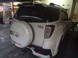 Bali, jual mobil Toyota Rush S 2017 dengan harga terjangkau 1
