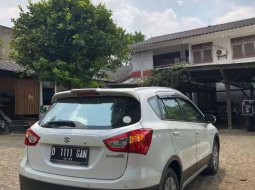 Jual cepat Suzuki SX4 S-Cross 2016 di Jawa Barat 1