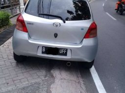 Mobil Toyota Yaris 2008 E terbaik di DKI Jakarta 7