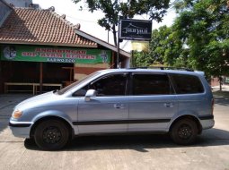 Jual mobil bekas murah Hyundai Trajet GL8 2004 di Jawa Barat 2