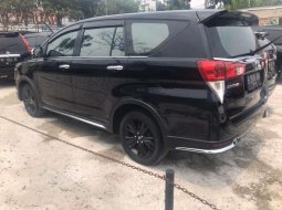 Jual cepat Toyota Kijang Innova 2017 di Riau 6