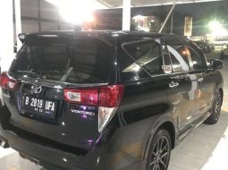 Jual cepat Toyota Kijang Innova 2017 di Riau 5