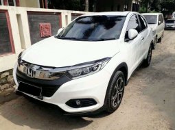 Dijual mobil bekas Honda HR-V E, Bali  1