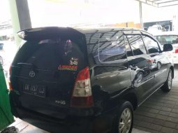 Mobil Toyota Kijang Innova 2012 2.5 G dijual, Bali 10