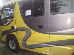 Dijual mobil bekas Isuzu Elf , Jawa Timur  4