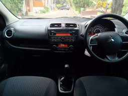 Mobil Mitsubishi Mirage 2017 terbaik di Jawa Timur 3