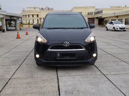 Jual mobil Toyota Sienta V 2016 terbaik di DKI Jakarta 2