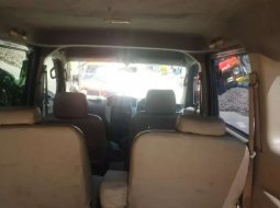 Dijual mobil bekas Daihatsu Luxio D, Jawa Tengah  4