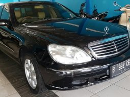 Jual mobil Mercedes-Benz 280S 2.8 Manual 2002 dengan harga murah di DIY Yogyakarta 1