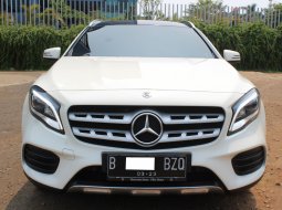 Jual mobil Mercedes-Benz GLA 200 2017 Pakai 2018 terbaik di DKI Jakarta 1