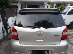 Mobil Nissan Grand Livina 2013 Highway Star terbaik di Jawa Timur 1