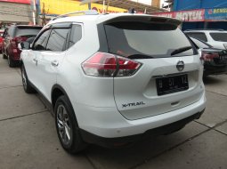 Jual mobil Nissan X-Trail 2.5 2015 murah di Jawa Barat  8