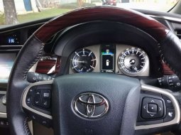 Jawa Barat, Toyota Kijang Innova 2017 kondisi terawat 2