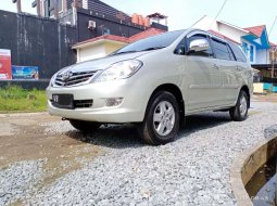 Jual Toyota Kijang Innova 2.0 G 2005 harga murah di Kalimantan Barat 5