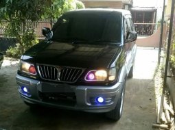 Jual mobil Mitsubishi Kuda Grandia Tahun 2004 dengan harga terjangkau di Jawa Tengah 2