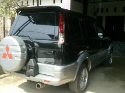 Jual mobil Mitsubishi Kuda Grandia Tahun 2004 dengan harga terjangkau di Jawa Tengah 4