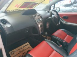 Jual mobil Toyota Yaris E 2011 murah di Jawa Barat 2