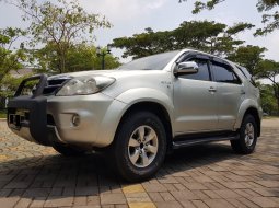 Jual mobil Toyota Fortuner 2.7 G Luxury AT 2005 bekas, Banten 3