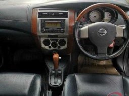 Jual mobil Nissan Grand Livina Ultimate 2011 terawat di DIY Yogyakarta 5