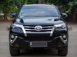 Dijual mobil Toyota Fortuner VRZ 2017 bekas, Jawa Tengah 2