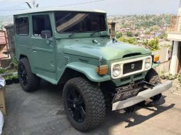 Mobil Toyota Hardtop 1979 terbaik di Sulawesi Utara 6