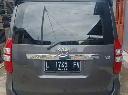 Mobil Toyota NAV1 2013 V terbaik di Jawa Timur 2