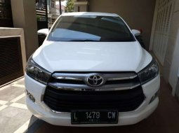 Jawa Timur, Toyota Kijang Innova 2.4V 2016 kondisi terawat 4