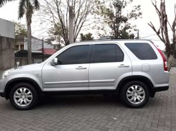 Mobil Honda CR-V 2005 2.4 dijual, Jawa Barat 18