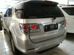 Jual mobil Toyota Fortuner G 2012 terawat di DKI Jakarta 3