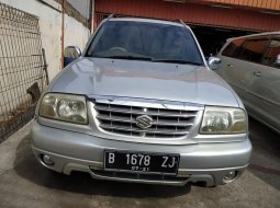 Dijual mobil bekas Suzuki Escudo 2.0i 2001 murah di Jawa Barat 1