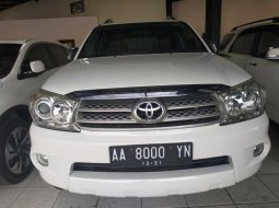 Dijual mobil Toyota Fortuner G 2009 bekas, DIY Yogyakarta 2