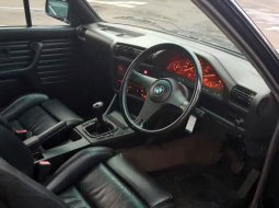 Jual mobil BMW 3 Series 318i 1991 dengan harga murah di DKI Jakarta 4