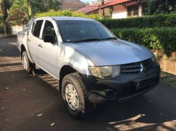 Jual mobil bekas murah Mitsubishi Triton 2010 di DKI Jakarta 8