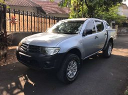 Jual mobil bekas murah Mitsubishi Triton 2010 di DKI Jakarta 7