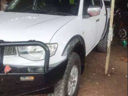 Jual Mitsubishi Triton 2013 harga murah di Kalimantan Timur 5