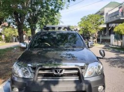 Mobil Toyota Fortuner 2008 G dijual, Jawa Timur 3