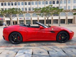 Mobil Ferrari California 2013 dijual, DKI Jakarta 4