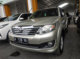 Jual cepat Toyota Fortuner 2.4 G 2012 terbaik di Jawa Barat 1