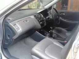 Jual mobil Honda Accord VTi-L 2000 bekas, Jawa Tengah 2