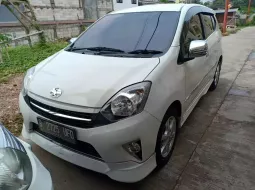 Jual mobil Toyota Agya TRD Sportivo 2017 terbaik di DKI Jakarta 2