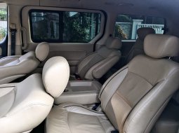 Jual cepat mobil Hyundai H-1 Elegance 2018 di DKI Jakarta 6