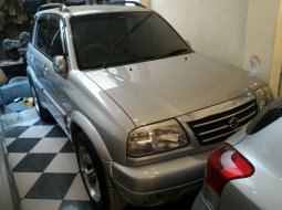 Jual mobil Suzuki Escudo JLX 2004 dengan harga terjangkau di DKI Jakarta 1