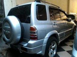 Jual mobil Suzuki Escudo JLX 2004 dengan harga terjangkau di DKI Jakarta 4