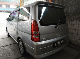 Jual mobil Nissan Serena Highway Star 2010 terawat di DKI Jakarta 2